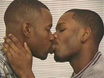 Gay Stel Zoekt Naar Nog Een Gay Man Man Zoekt Man